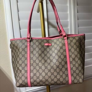 Gucci GG Supreme Joy  Tote with Pink Trim